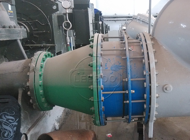 香港機場東涌灣鋼制伸縮接頭現(xiàn)場圖