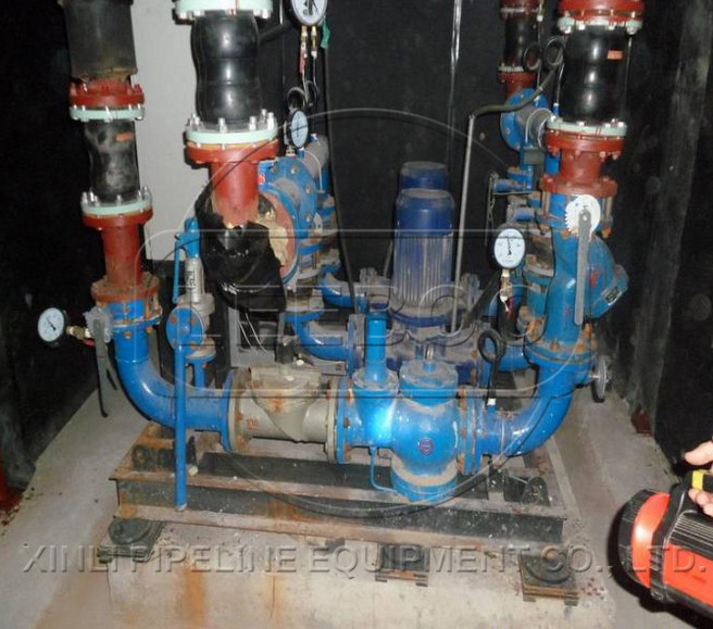 新疆巴音郭楞州和靜縣單球體<a href=http://www.szkljzb.com target=_blank class=infotextkey>橡膠接頭</a>展示